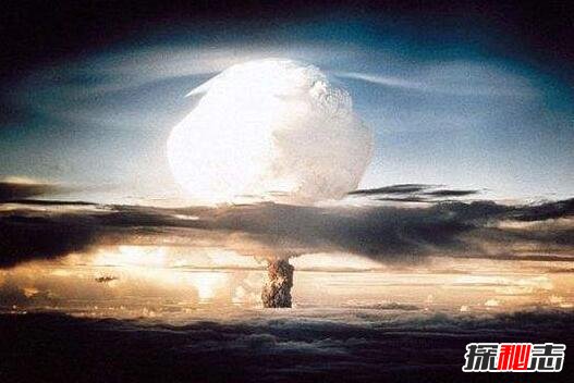 揭秘:地球被外星人暗中保護(hù),曾阻止美核試驗和登月計劃