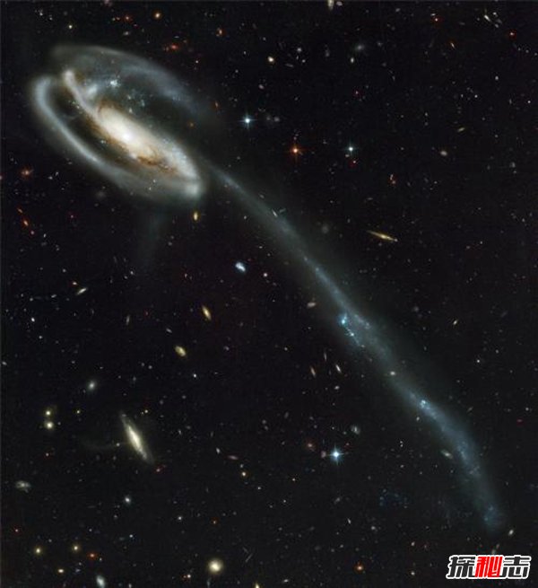 車輪星系之謎,巨大的車輪居然是被撞出來的
