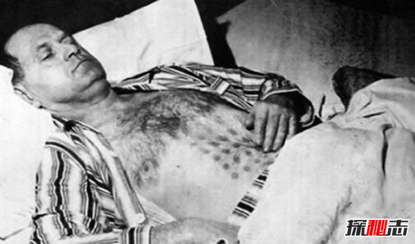 世界上最神秘的十張照片,1941加拿大現(xiàn)未來(lái)時(shí)空的男人(不該存在)