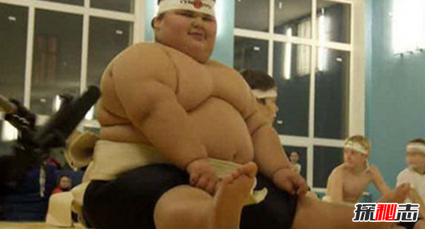 誰(shuí)是世界上最胖的人?盤點(diǎn)世界上最胖的12個(gè)人(附照片)