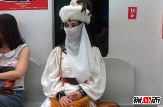 地鐵樓蘭女是誰?地鐵樓蘭女的真實(shí)身份是什么?
